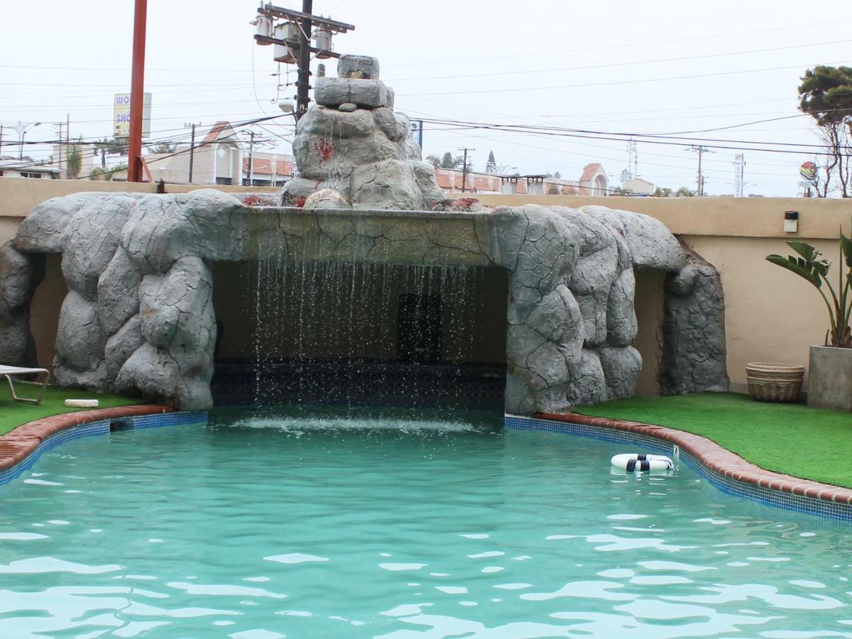 Hotel Corona Plaza Rosarito Bagian luar foto