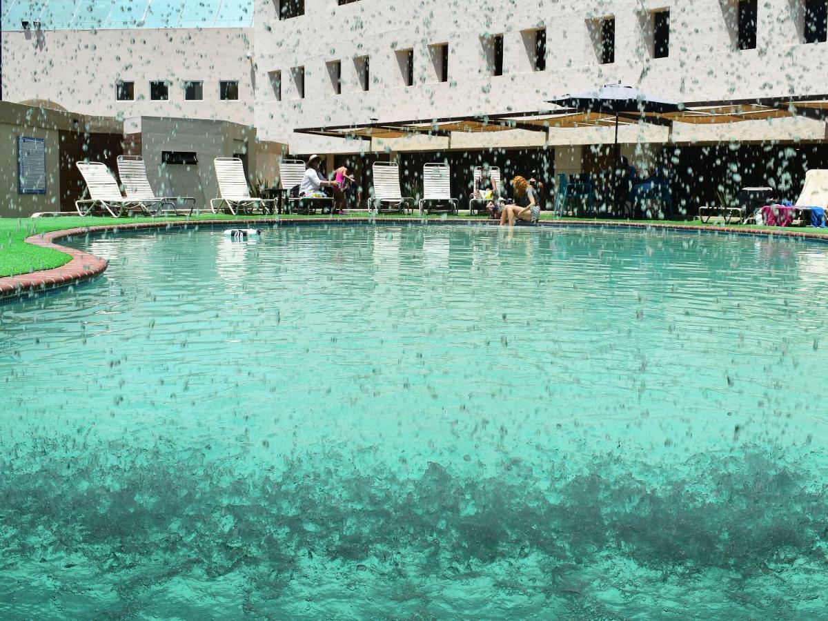 Hotel Corona Plaza Rosarito Bagian luar foto